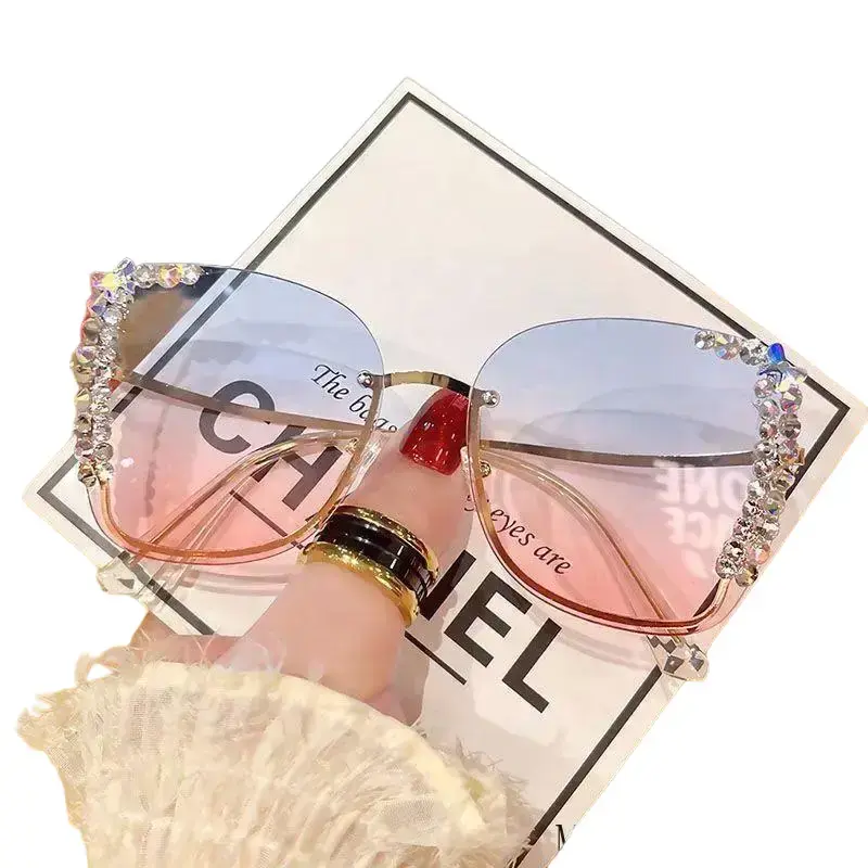 Unisex Fashionable Cat Eye Glasses - Oversized Retro Square UV Protection Shades, Simple High-End Stylish Reading Glasses for Round Faces, Luxury Street Style Fashion Accessory, Unisex Fashionable Glasses