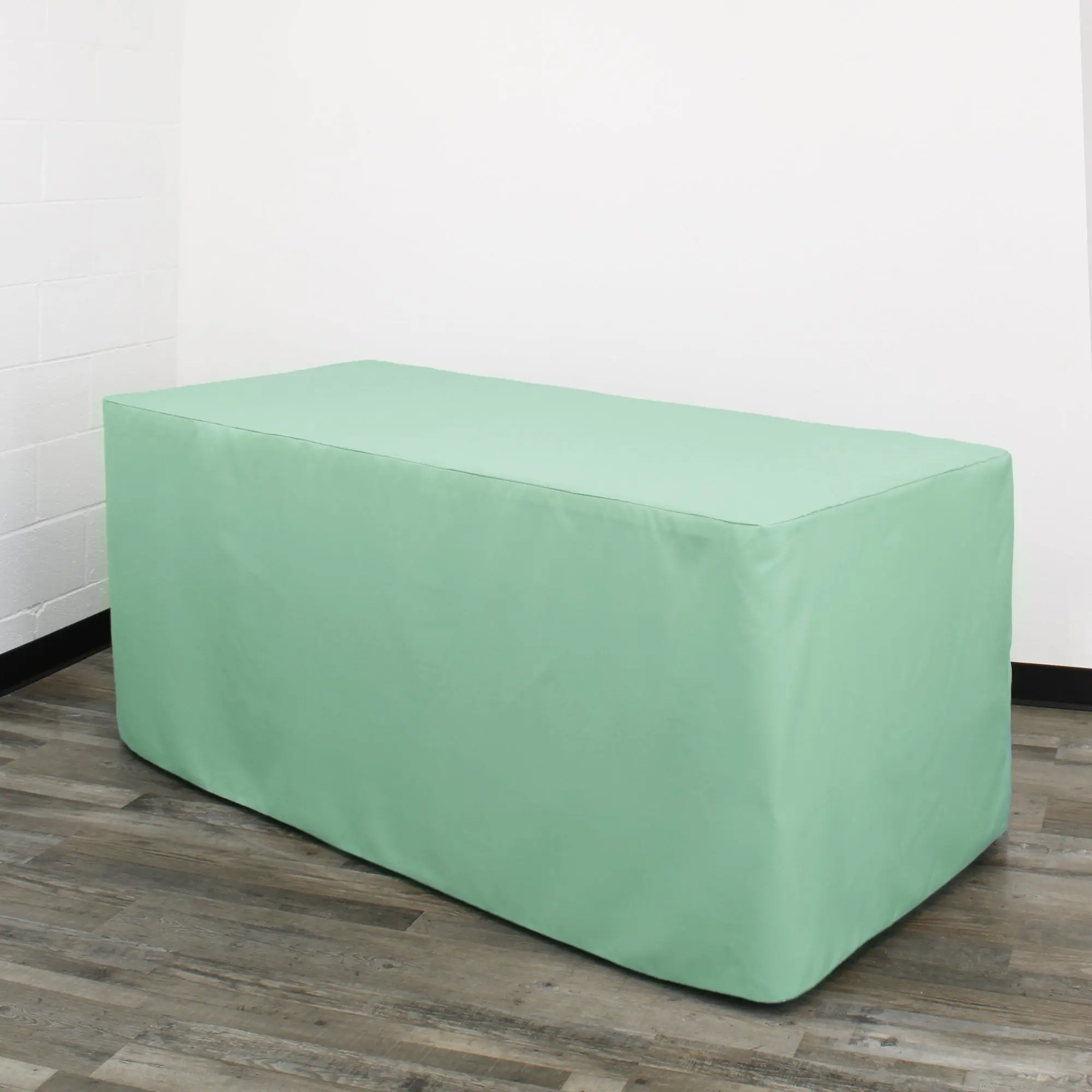 6 ft Fitted Polyester Tablecloth Rectangular Mint 6 ft Fitted Polyester Tablecloth Rectangular Mint