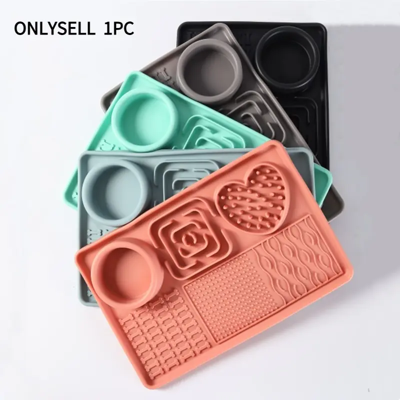 Strong Suction Anti-Chew Silicone Licking Mat, Lick Mats, Feeding Slow Feeder, For Dogs & Cats Food & Treats