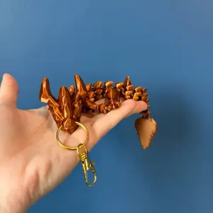 3D Printed Articulated Dragon Keychain – Flexible Fantasy Creature Bag Charm & Fidget Toy