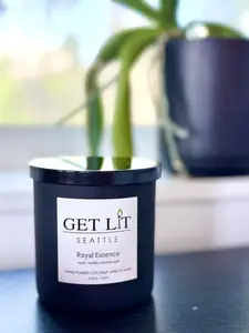 Royal Essence - GET LIT Seattle - Hand Crafted Coco-Apricot Candle - Non Toxic - Wood Wick - 50+ hour burn time