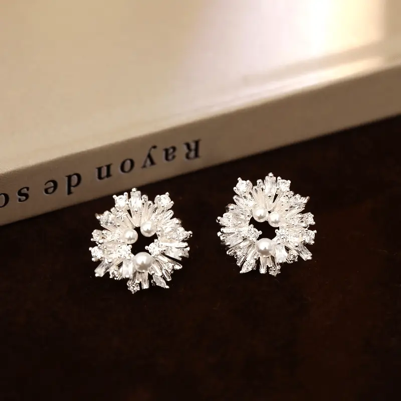 Glamorous Firework Circle Pearl Stud Earrings for Women Sparkle Radiant Statement Jewelry Wedding Bridesmaid Prom Cocktail Party Daily Wear Birthday Anniversary Gift Fashion Accessory