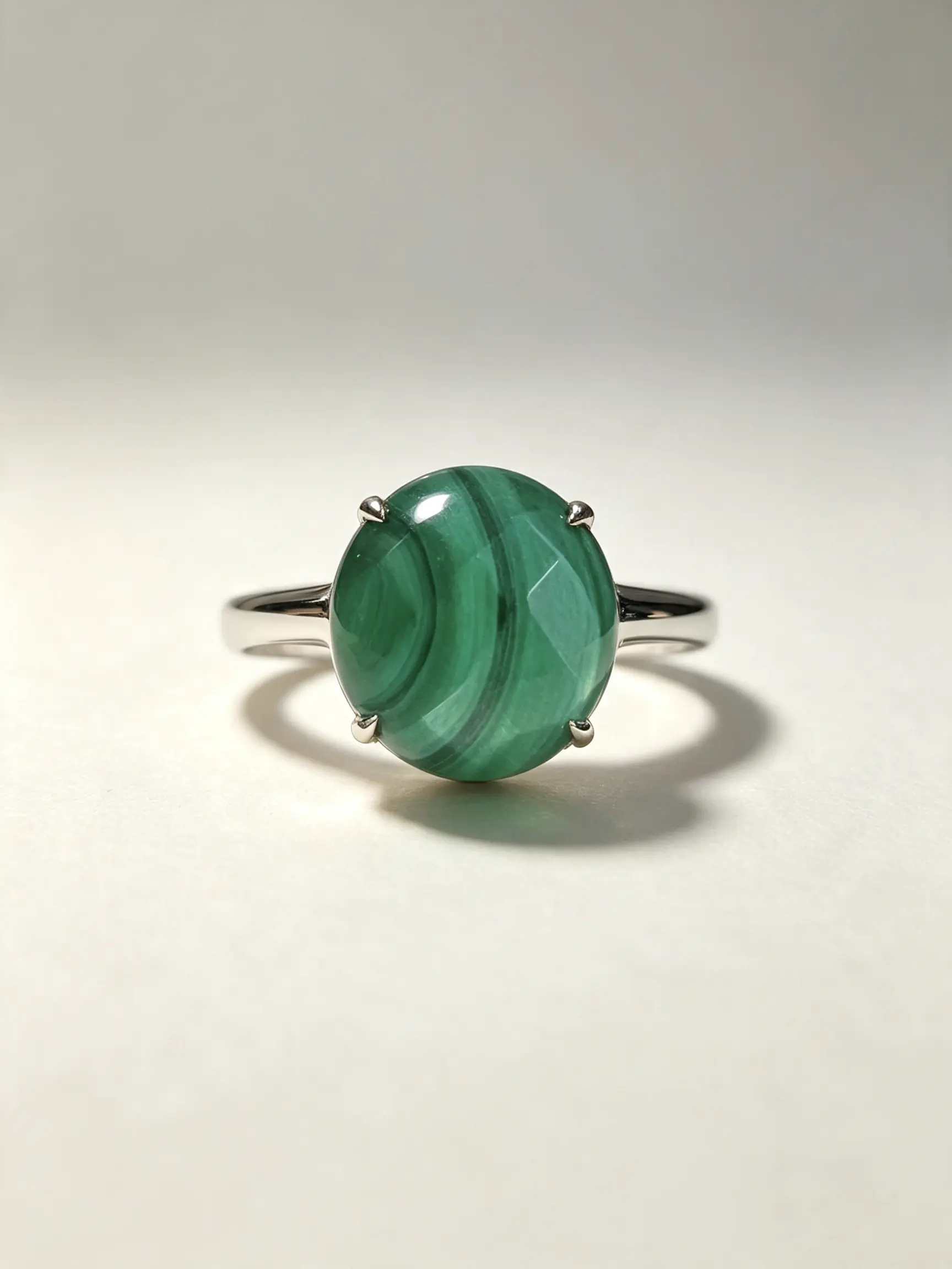 Yvon(19083)gc.malachite ring