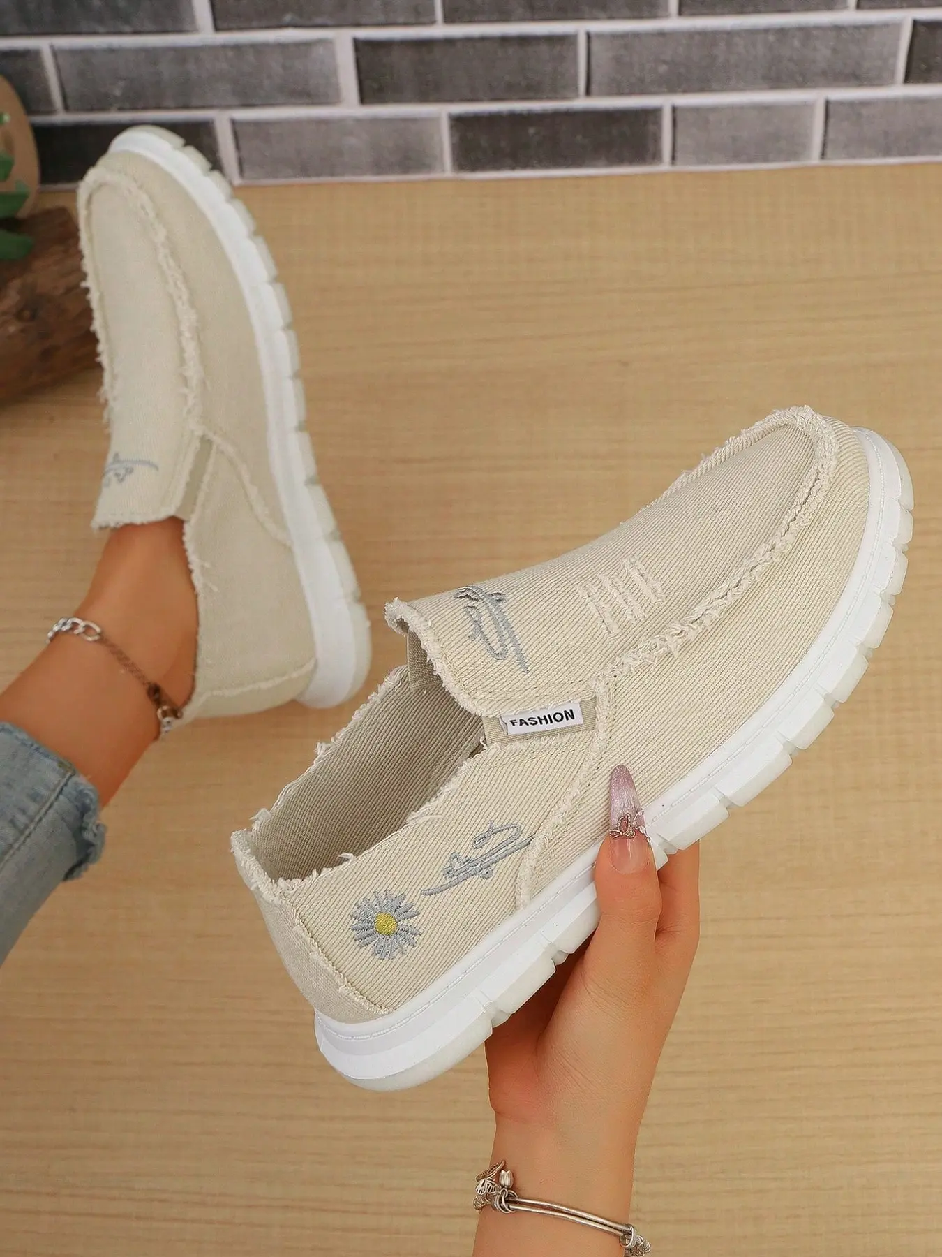 Women's Canvas Shoes, Embroidered Daisy, Soft Fashion, Washed Denim Feel, Lightweight Comfort, Casual Walking Shoes, Daily Wear