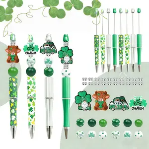 8pcs St Patrick's Day Beaded Pen Set, Clover Highland Cow Shape, Creative DIY Handmade Tools, Interval Spacer Kit, Unisex Gift, Office Supplies