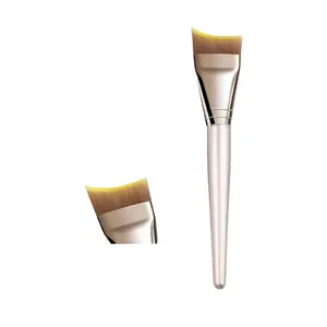 An Ultra-Thin Crescent-Shaped Foundation Brush That Is Light And Saves Powder, Blends Seamlessly Into The Nose And Lips Area, And Has Fine Edges For Precise Application. It Is A Makeup Tool Designed Specifically For Women.