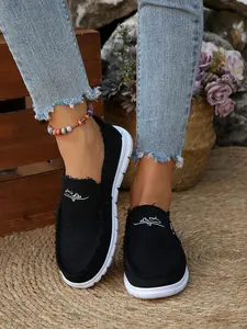 Women's Fashionable Embroidery Design Slip on Sneakers, Casual Comfortable Breathable Sports Shoes, Female All-match Round Toe Shoes for Daily Wear, Girl