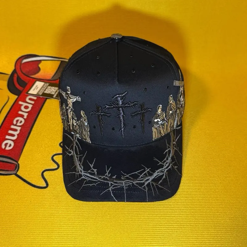 X CAPS VIACRUCIS HAT