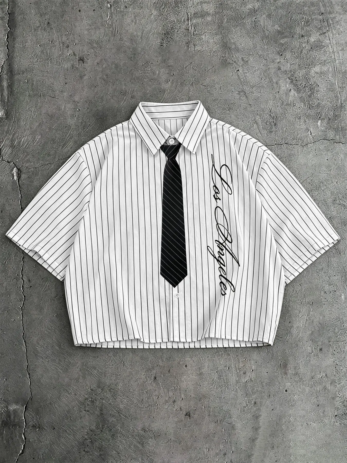 Unisex Short-Sleeve Cropped Button-Down Shirt, Black And White Striped With Removable Tie, Vintage Preppy Style "Los Angeles" Letter Print, Suitable For Daily And Party Occasions