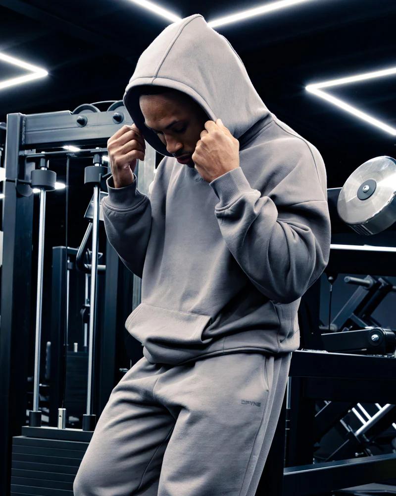 Vision Flares Seamless design Crossover V-shape ribbed waistband Low-mid rise Invisible scrunch Subtle glute contour Sculpting highlights Supportive yet soft material Flared leg