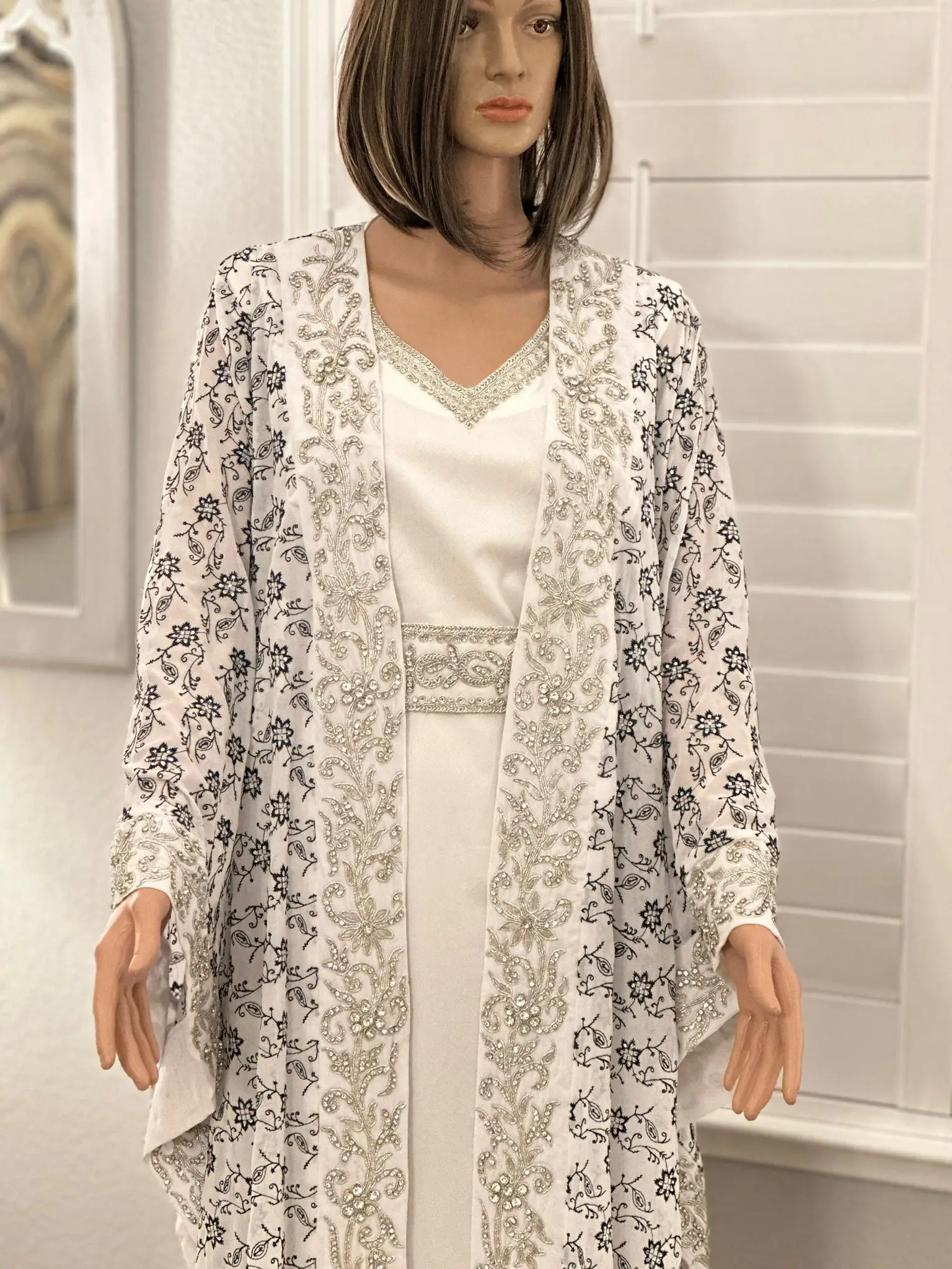 Leen Kuftan - Women's Embrodiered Kuftan