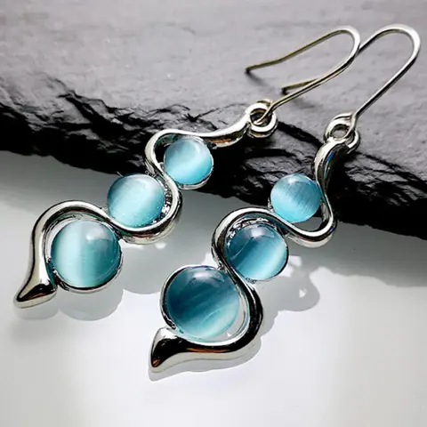 Boho Artificial Gemstone Decor Dangle Earrings As Gift, Turquoise Boho Style Jewelry, Unique Curved Shape Drop Earrings Inlaid with Cat's Eye Stone, Jewelry Accessories for Women, Statement Earrings, Unique Design Earrings, Gifts for Wife, Zircon Inlaid
