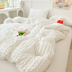 3pcs Seersucker Plaid Bedding Duvet Cover and Pillowcase (no Comforter) Duvet Cover with Zipper Easy Care and Washing, Comfortable and Soft Fabric, Suitable for All Seasons, Machine Washable, Duvet Cover Set