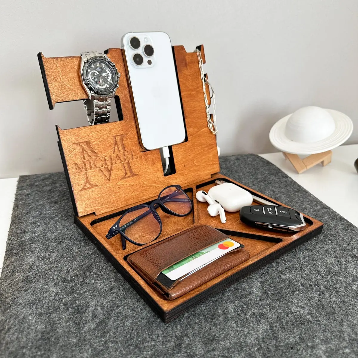Personalized Wood Desk Organizer-Custom Docking Station-Custom Nightstand Organizer-Men Xmas Gift Idea-Gift For Husband And Dad-Men Birthday