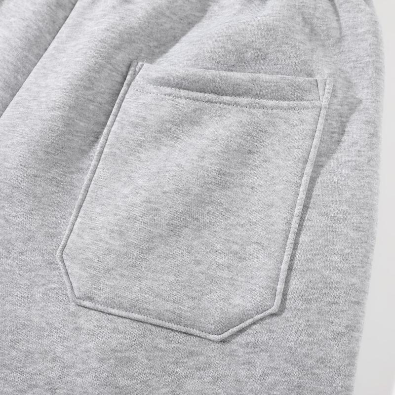 Men’s solid-color two-piece athletic tracksuit set featuring a regular fit: a casual off-shoulder half-zip hooded sweatshirt and drawstring jogger pants with pockets. Fleece lining for warmth, suitable for autumn and winter, ideal for everyday wear and wo