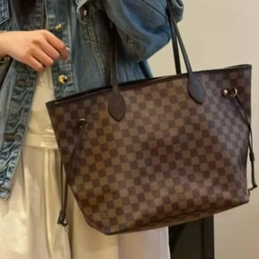 Pre-owned Louis Vuitton never full