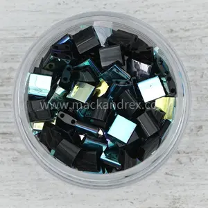 4555 Tila Beads - Ebony