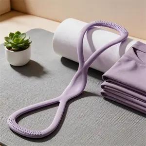 Figure 8 Elastic Band, Resistance Exercise Band, Stretching Rope, Workout Band, Silicone Material with Flexible Design, Easy Grip Handles for Convenience, for Home Use, Yoga, Daily Exercise, for Women & Men