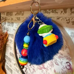 **LIVE CLAIM**CUSTOM KEYCHAIN