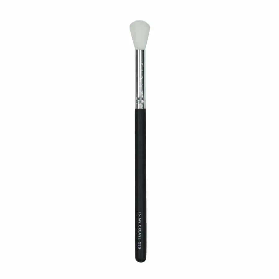 In My Crease 235 - Tapered Eyeshadow Brush For Blending Eyeshadow 
