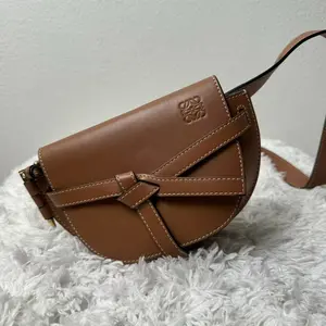 Pre-owned Loewe Lambskin Shoulder Bags Mini Gate Dual shoulder bag