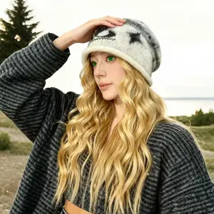 【HU4U】2025 Autumn & Winter Black-White Star Pattern Knitted Slouchy Beanie Unisex Warm Wool Hat Windproof Head Protection/Stylish Jacquard/Soft Skin-Friendly/Trendy & Personalized