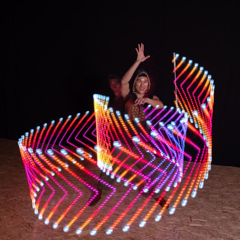 flowtoys full vision LED dance wand :: incredible full pixel leviwand for performance