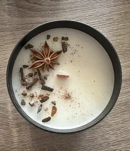 Chai Tea & Cinnamon | 6oz Wooden Wick Candle in premium Tin Decor Gift