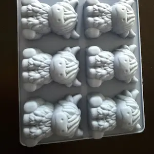 Mini Highland Cow Ice Cube Mold, Silicone Ice Cube Tray, Cute 3D Ice Cubes for Drinks, Parties, and Gifts, Perfect for Beverage Enhancements #GLOBAL PICKS