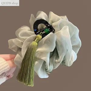 Claw Hair Clip for Women – Retro Chinese Aesthetic Cloud Tassel Mesh Claw Clip, Volume Hair Claw for Thick Hair, Strong Hold Non-Slip Clip for Messy Bun & French Twist, Lightweight Hair Accessory for Travel Daily Office & Party