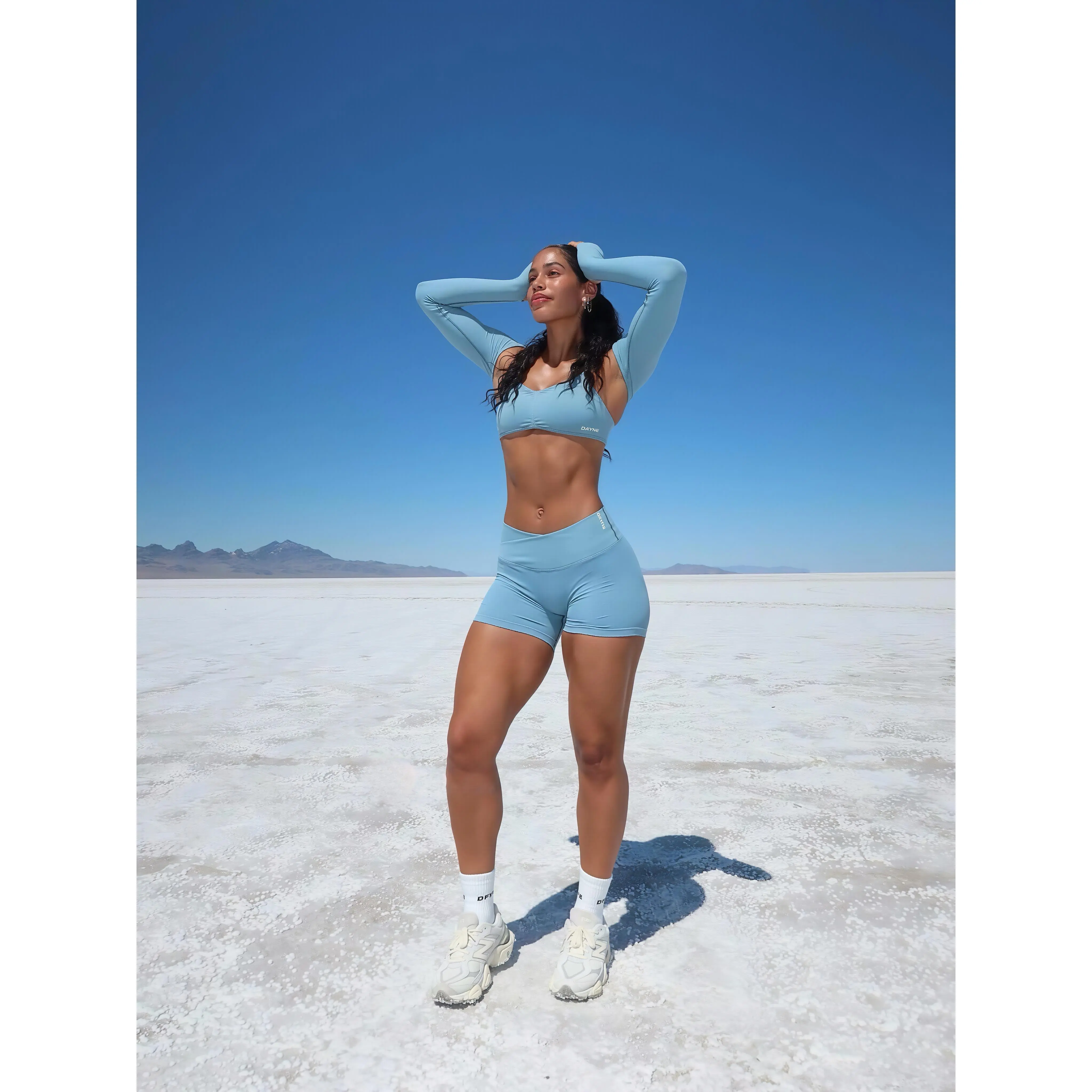 DFYNE Vision Shorts| Crossover V-Waist Butt-Lift Magic!4.5" Seamless Gym Shorts