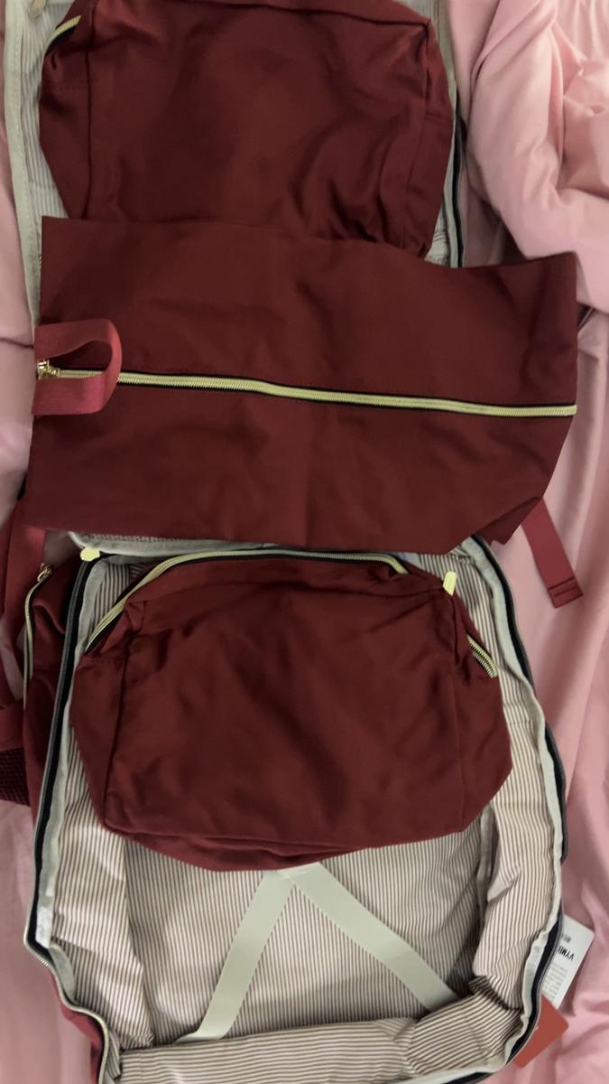 Item: Wine Red-beige-black, 50L