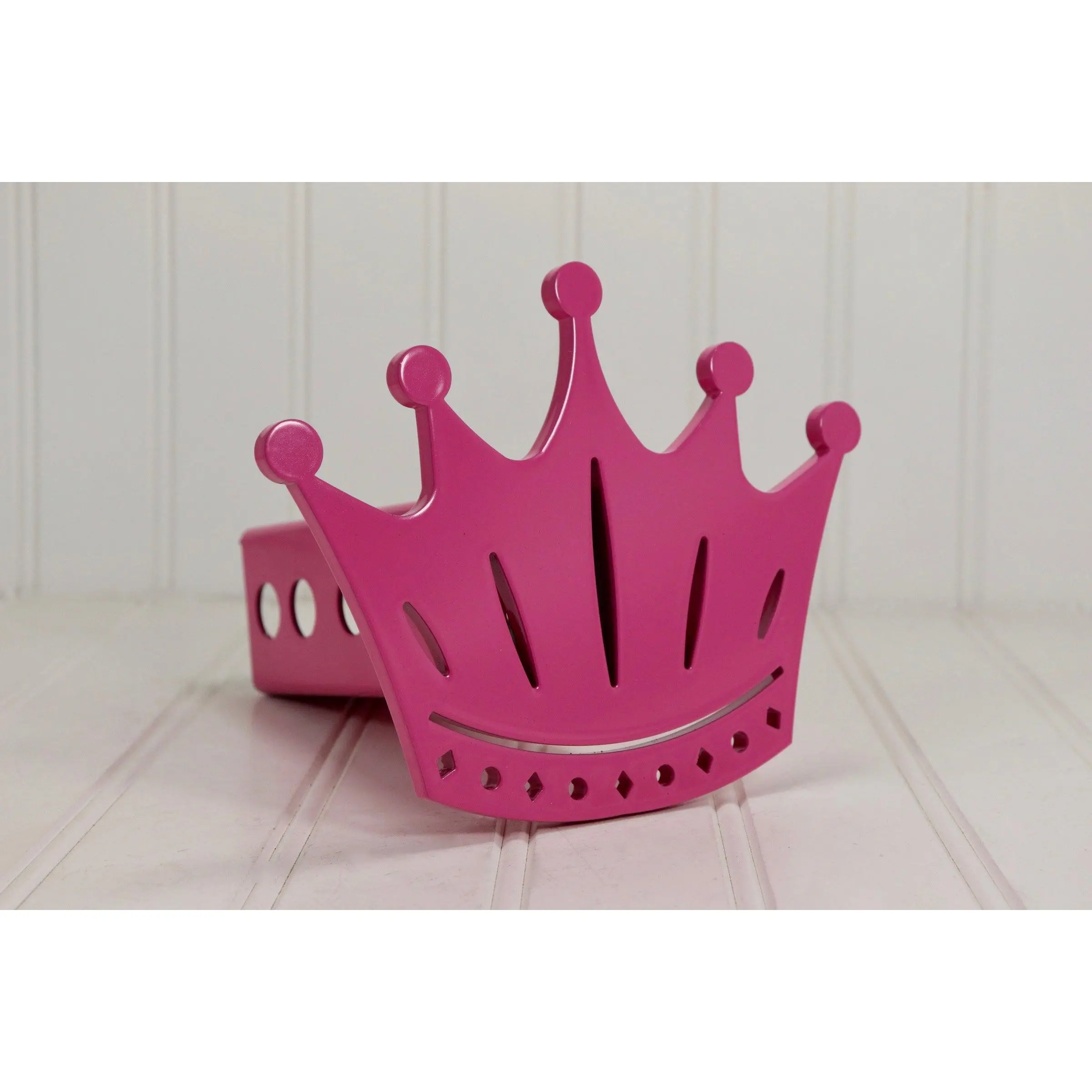 Pink Crown Detailed Hitch Cover – Fits 2” Hitch Receiver