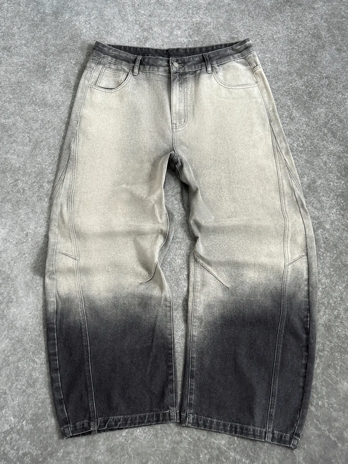 Casual Loose Fit Distressed Curved Knife Flared Leg Jeans Baggy Washed Grey Street Hang Out Distressed Jeans For Punk