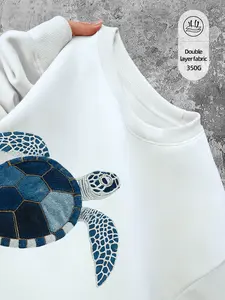 Blue Sea Turtle Print Loose Round Neck Sweatshirt, High Quality Fitted Design, Casual Style for All Seasons, Model Wears 2xl