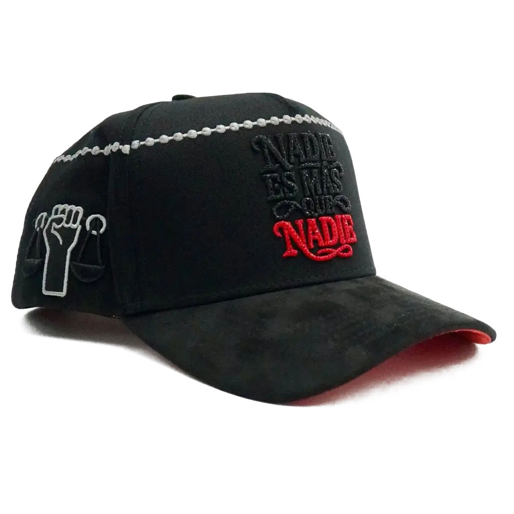 NADIE MÁS QUE NADIE Gorras con piedreria roja y negra una NADIE MÁS QUE NADIE Gorras con piedreria roja y negra una