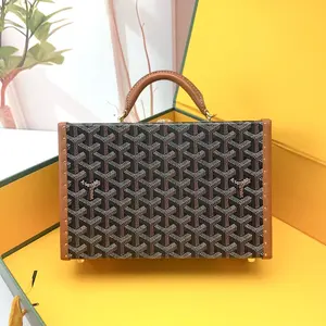 Pre-owned Goyard Cowhide (leather) Shoulder Bags 7.8'' R6709 Shoulder Bag C534276847 1231 T1 Chloe