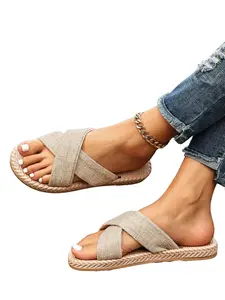 Summer New Women's Flat Heel Sandals, Lightweight Breathable Sandals, Slip-On Soft Sole Casual Comfort Shoes, Home and Outdoor Use, Random Print Textile, Unique Pattern