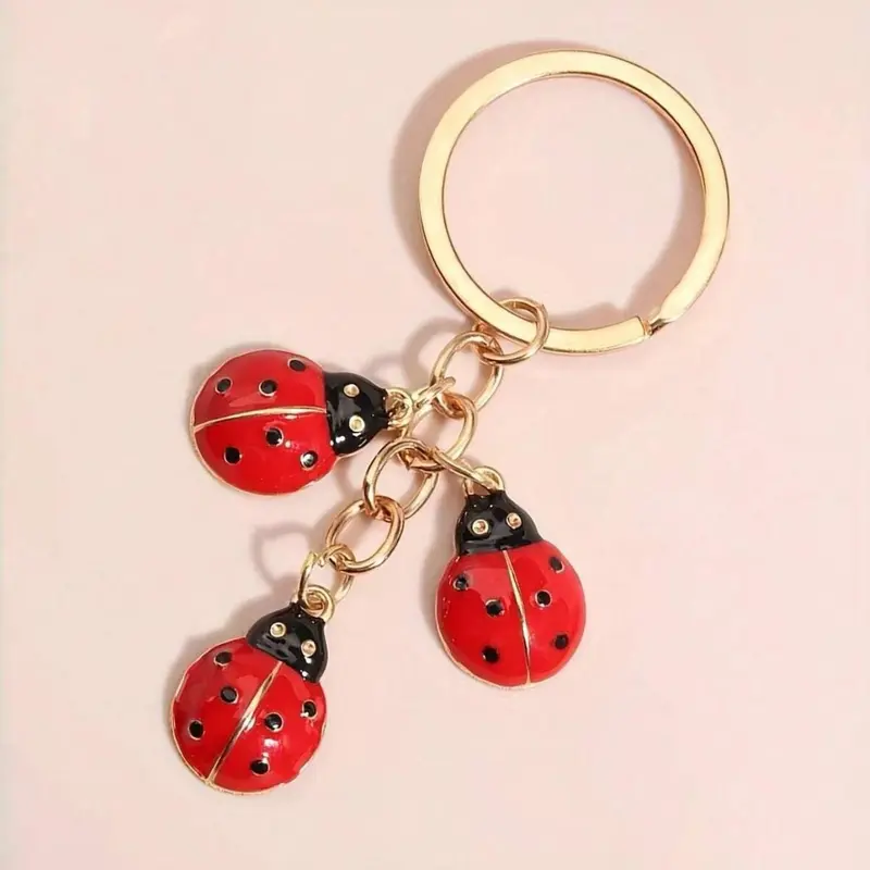 Cute Ladybug Kawaii Keychain, Oil Drop Metal Bag Charm, Girly Simple Pendant, Creative Bag Decoration Accessory for Women & Girls Cute Keychains