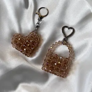 Crystal Handmade Beaded Charm Bag Clip Keychain Set of Two Heart-Shaped Bead Accessories for Fashion Enthusiasts