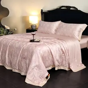 Summer Cooling Quilt, Digital Print Design, Lightweight & Breathable, Ideal for Warm Weather Comfort, Perfect for Home Use, Lightweight Quilts