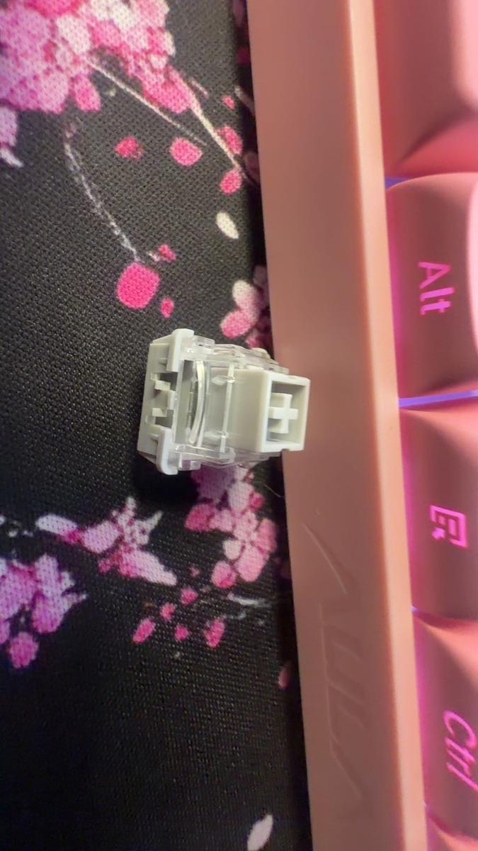 Item: WIN60 HE Standard-Side Engraved Pink