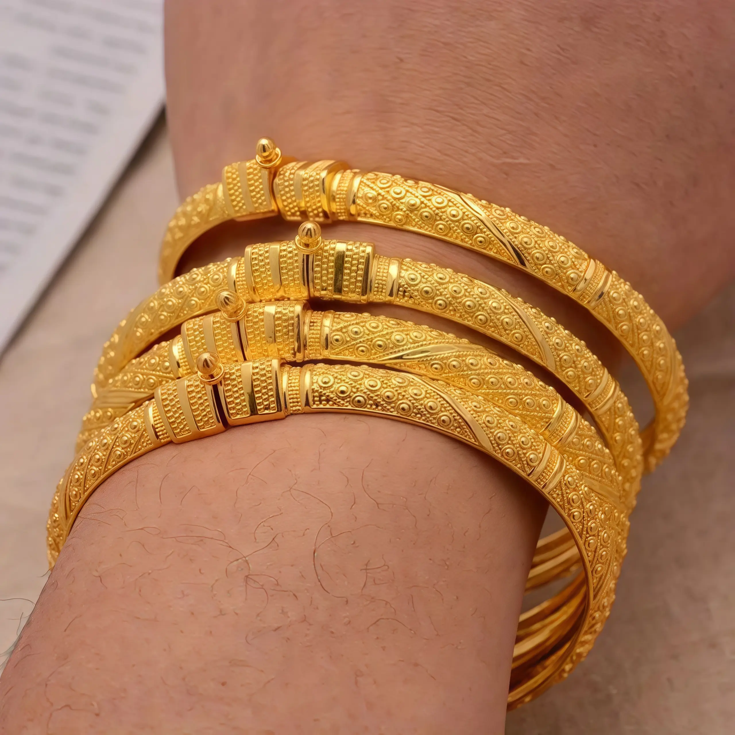 4pcs Copper Base Gold-Plated Vintage Granular Embossed Hinged Bangle, Full Surface Carved Grain Textured Snap Clasp Bracelet, Luxury Ethnic Wedding Jewelry Gift For Ladies Daily Party