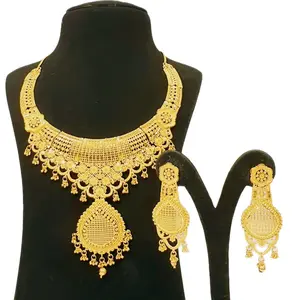 Gold Plated Necklace Set with Elegant Dangle Earrings for Women's Fashion