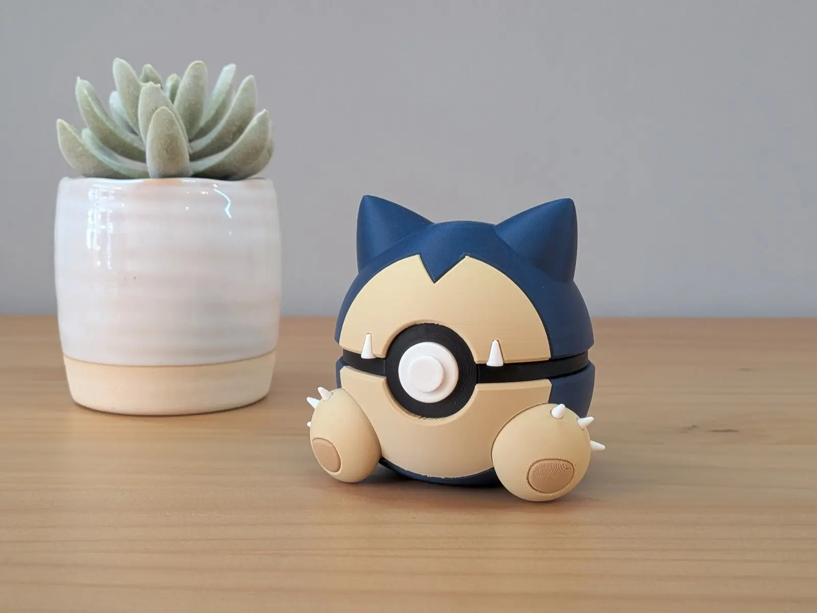 Snorlax Ball | Themed Collector Ball