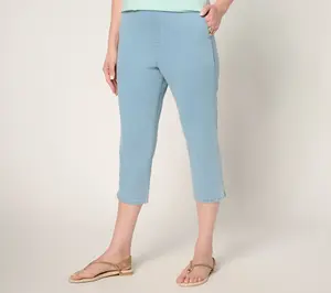Denim & Co. Regular Flat Front Side Pocket Capri Pant