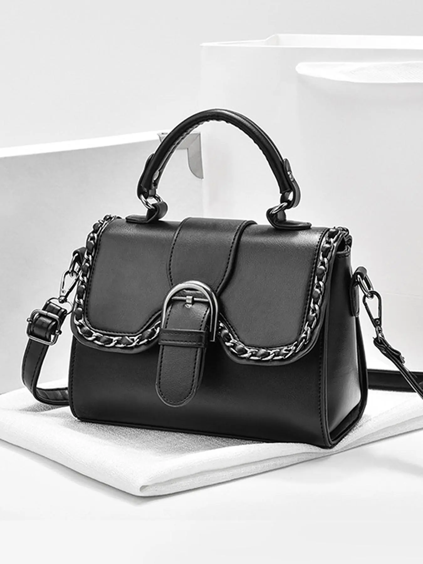 Women's Elegant Quilted Crossbody Bag, Fashionable Chain Strap Shoulder Bag for Daily Used, Casual Trendy Versatile High-quality Daily Commuting Bag