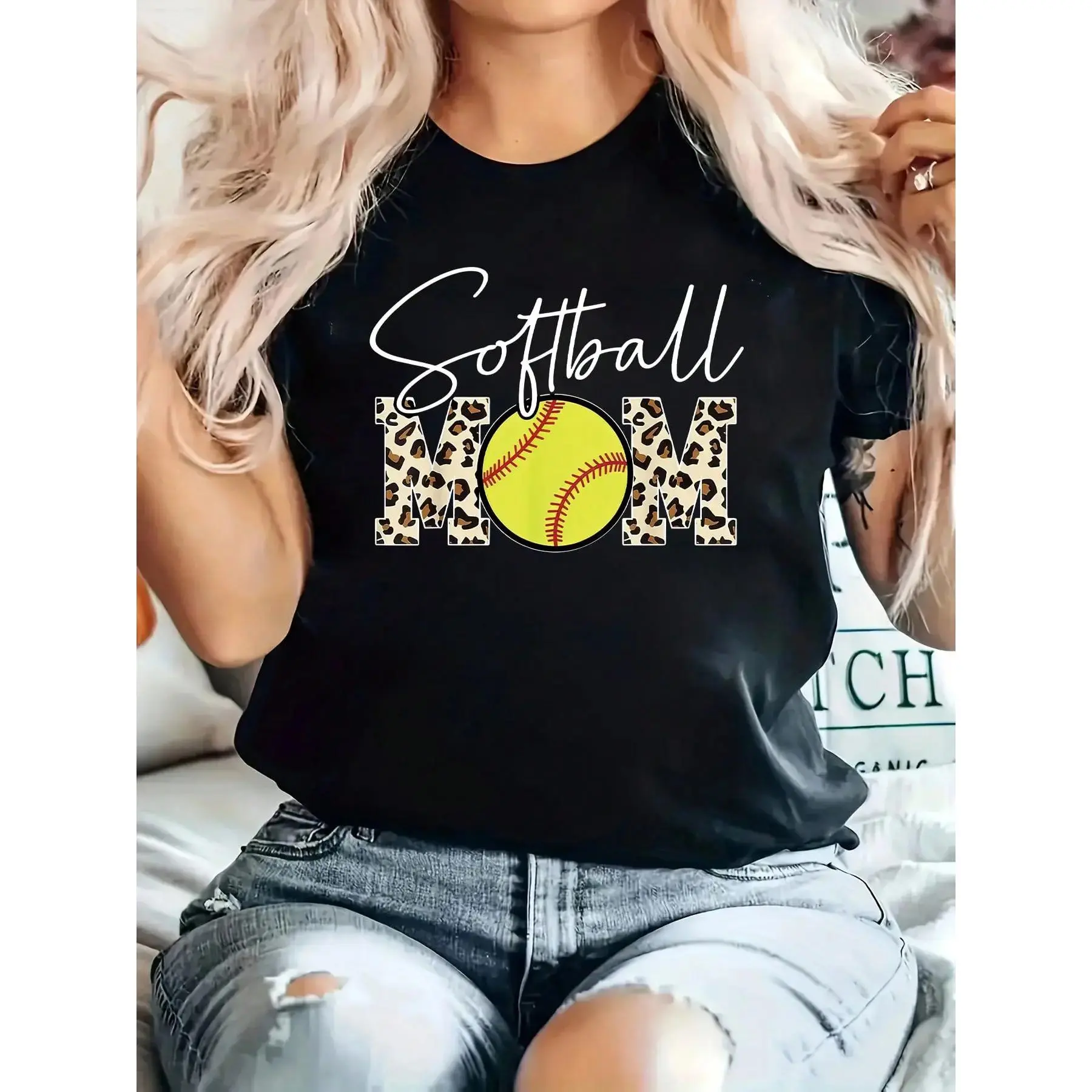 Women's Black Softball Mom Graphic T-Shirt, Casual Shortsleeve Crew Neck Design, Super Soft Cotton for All Seasons Daily Wear, Round Neck, Tshirt