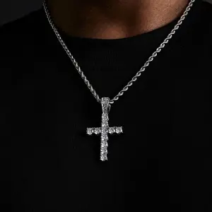 Hip Hop Cross Necklace for Men and Women Ice Cut CZ Diamond Mens Cross Necklace for Boys Bling Pendant Exquisite Jewelry Gift