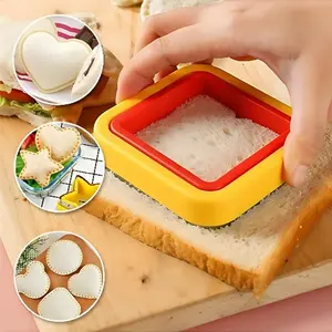 1 stainless steel sandwich toast bread mold, available in various styles. Made of food-grade stainless steel, suitable for making sandwiches, pastries, cookies, etc.